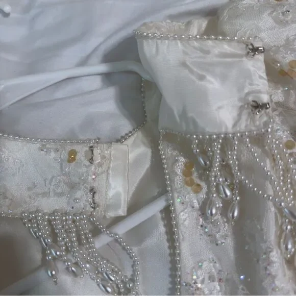 Vintage Ivory Tulle & Lace Flower Girl Dress with Rosette Back & Pearl Detail - Picture 10 of 16